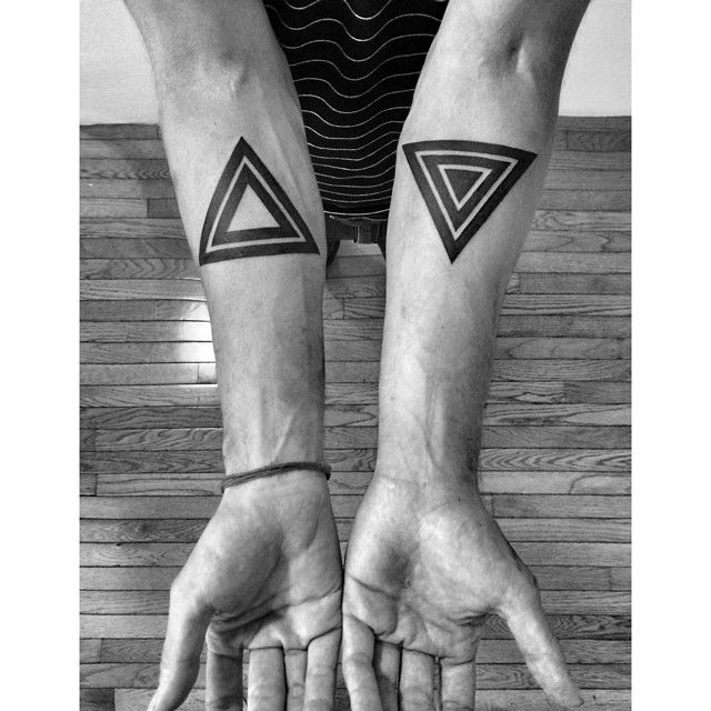 Tatuajes De Triángulos Su Significado Real Y Los Mejores Diseños