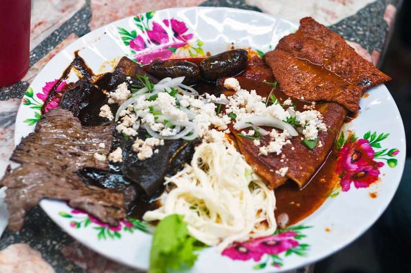 comida oaxaqueña siete moles