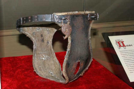 medieval chastity belts hoax artifact-w696-h687