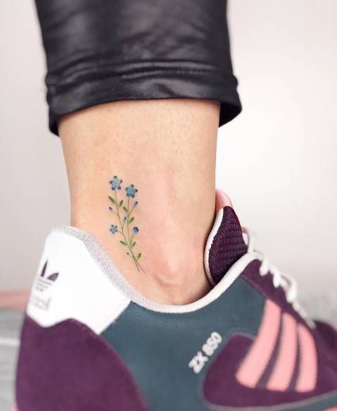 small flower tattoos 9