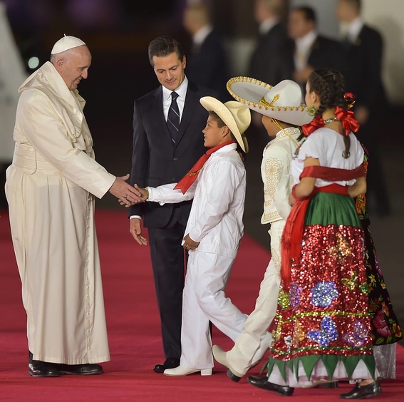 papa francisco dice que el diablo trae bronca con mexico 2