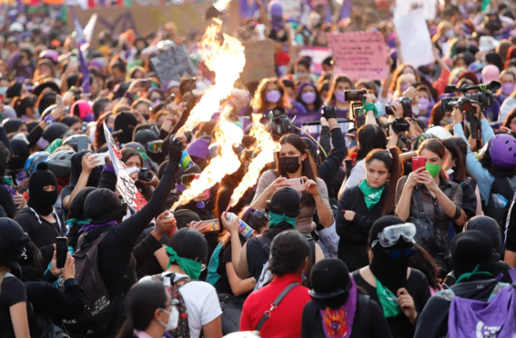 miles de mexicanas salieron a las calles para exigir un alto a la violencia 7