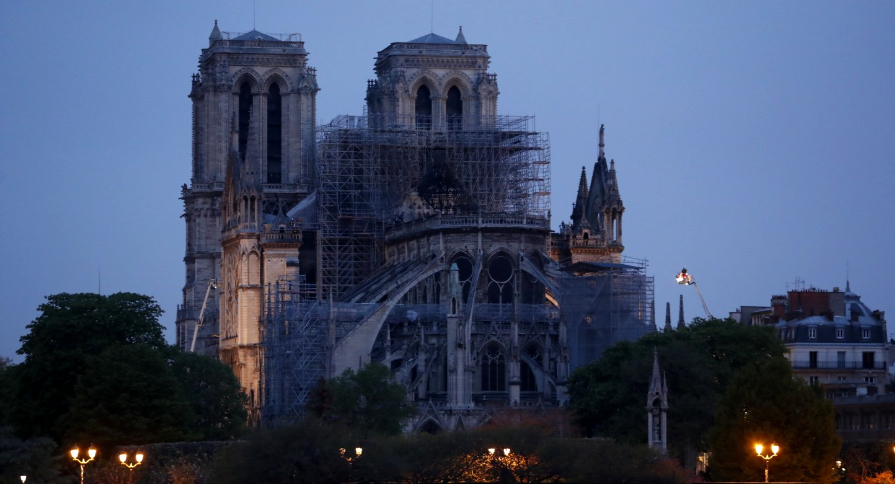 20 Notre-Dame Images From Before And After The Devastating Fire ...