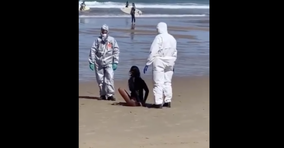 detienen a surfista por practicar en la playa sabiendo que tenia covid19
