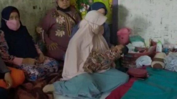 una mujer indonesia afirma que una rafaga de viento la dejo embarazada