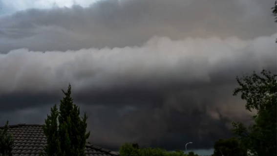 captan impactante tormenta apocaliptica en cielos de australia